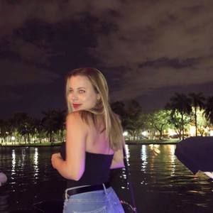 Meet your Posher, Samantha